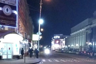 Перекресток улиц Московская и Бакунина (Гостиный двор)