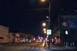 Перекрёсток улиц Бакунина и Гладкова (напротив Худож.школы)